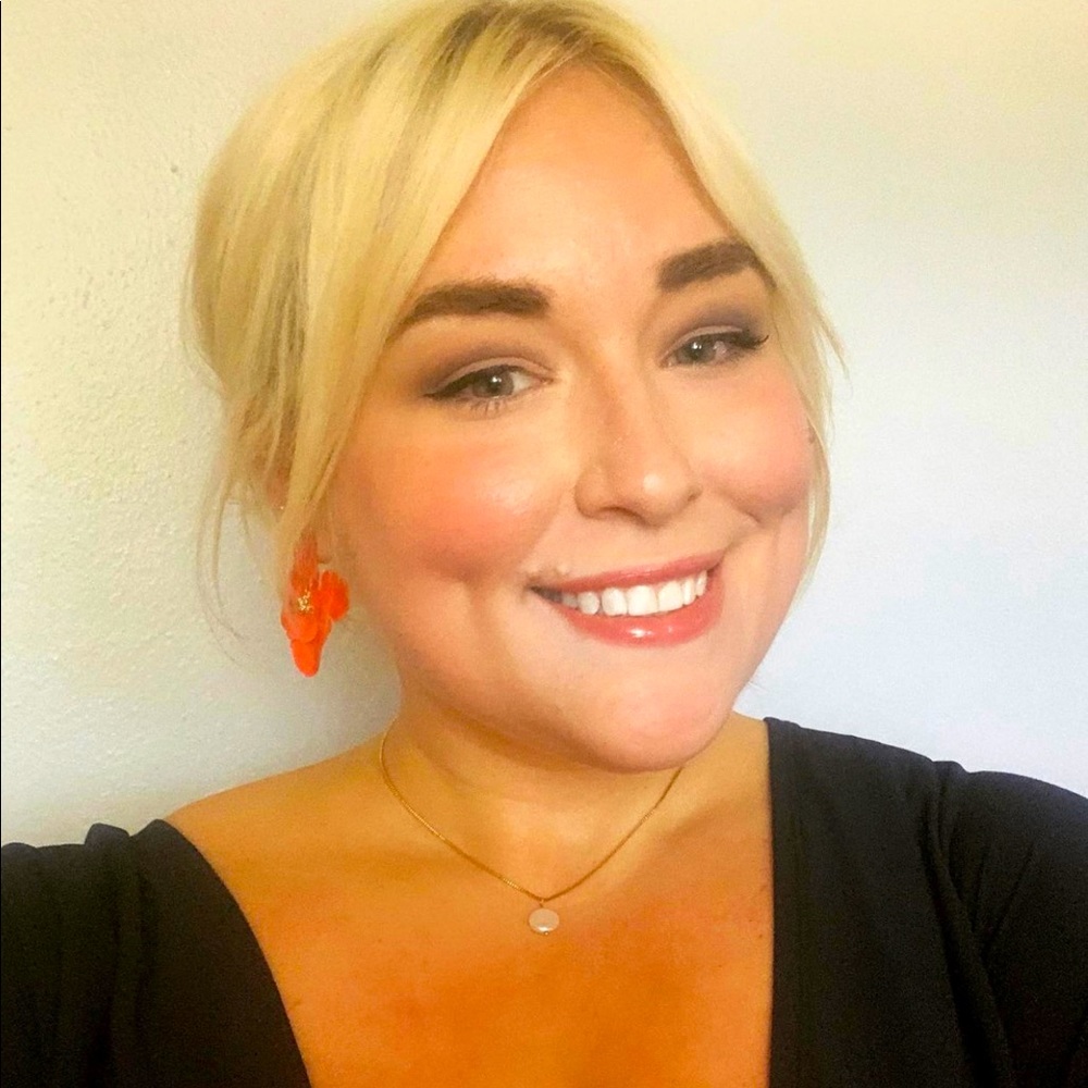 Meet your Posher, Jacquelyn